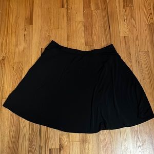 Avenue Black Skort